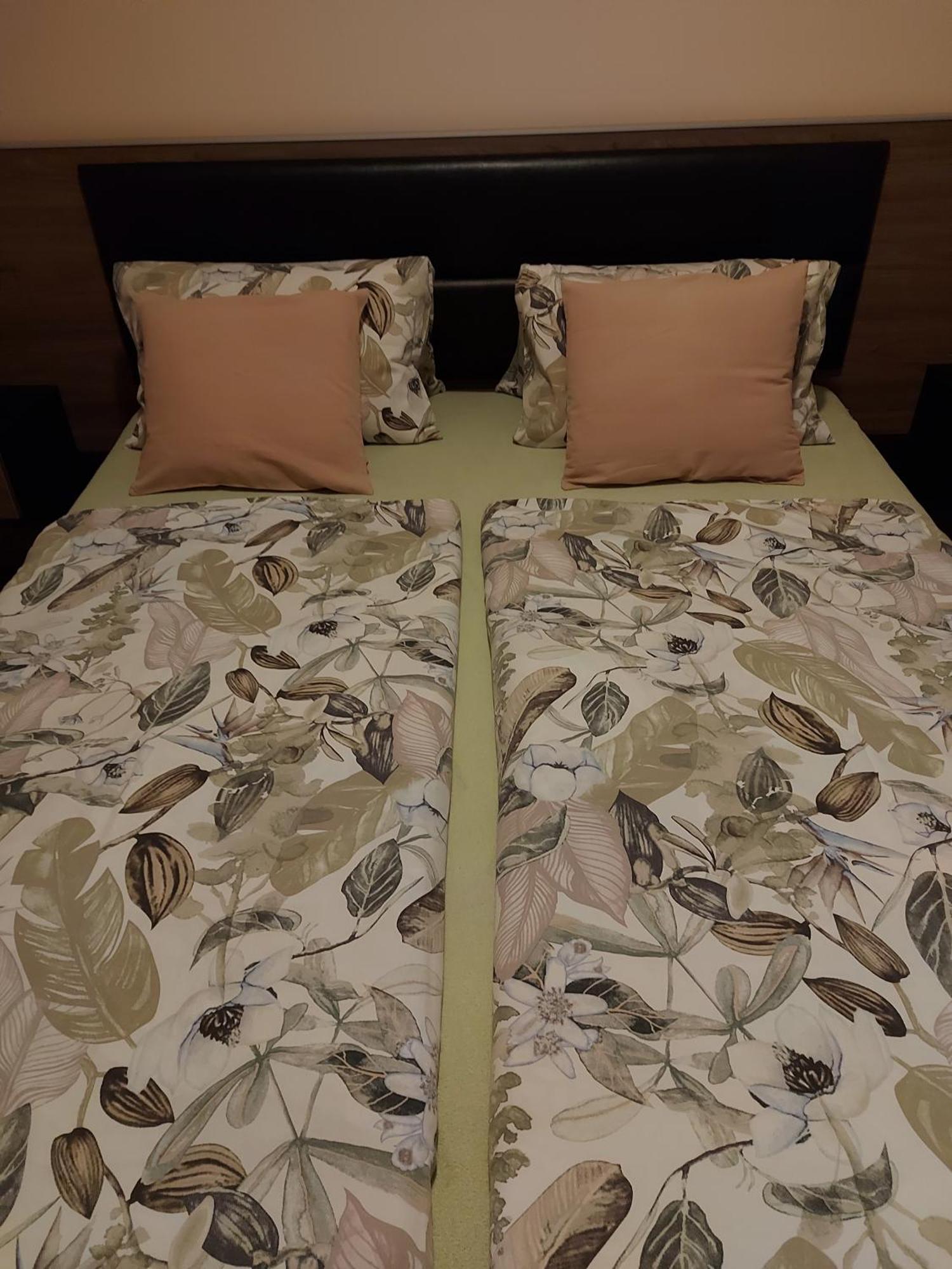 Kiscsillag apartman Harkány Exteriör bild